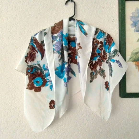Large Handprint Floral  Silk Scarf - Picture 4 of 4